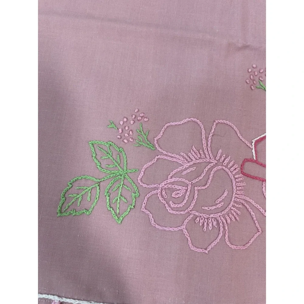 Set Of 2 Hand Embroidered Flower Fan Pink Pillowcases‎ Hand Tatted Edging